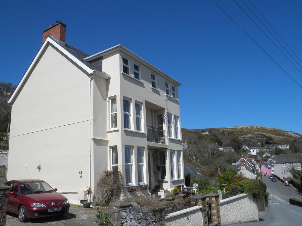 Fern Villa B&B Fishguard Exterior photo