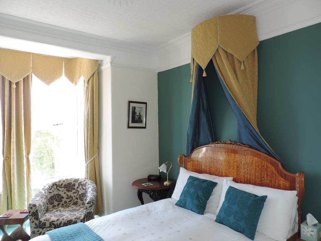 Fern Villa B&B Fishguard Room photo